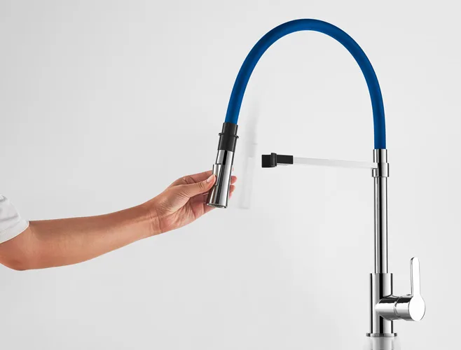 GRIFERÍA MONOMANDO AZUL cocina - Imagen 3